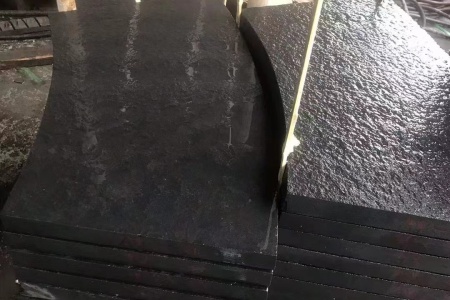 雅蒙黑異形