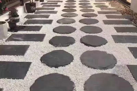 腳踏石/汀步石