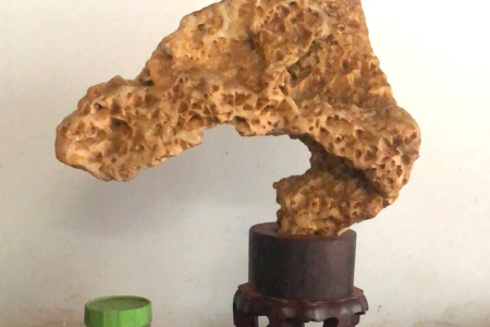 天然黃蠟石