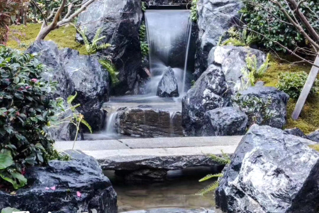 黑山石