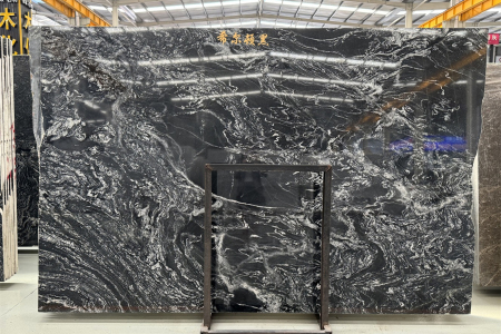 希爾頓黑