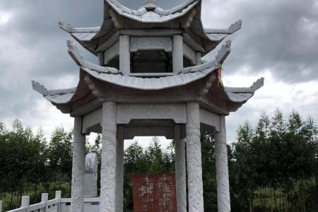 雙層石涼亭