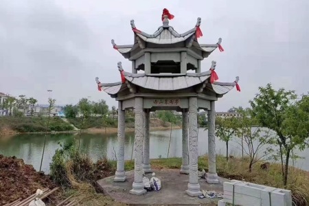 雙層石涼亭