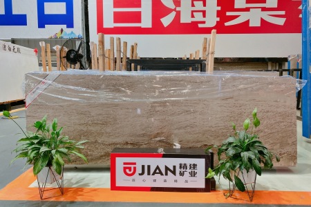 卡迪灰