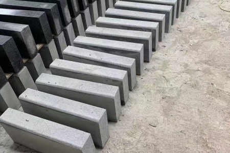 路沿石