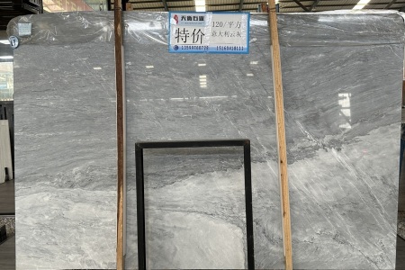 意大利云灰