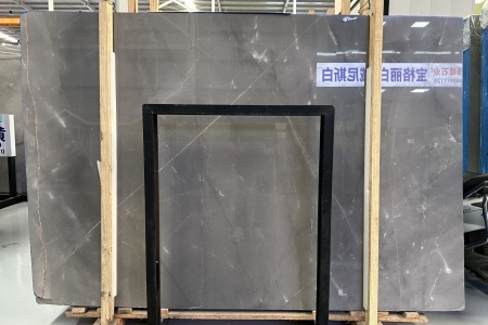 勞倫灰金