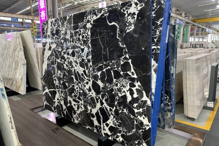 寶格麗黑