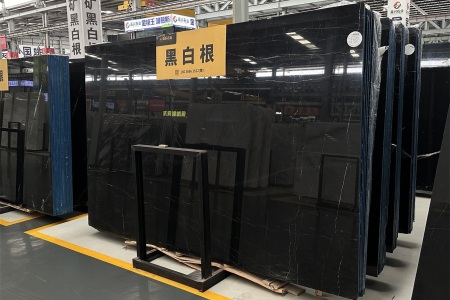黑白根