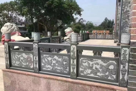 青石欄桿