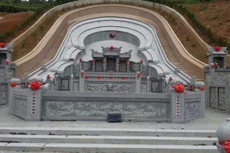 青石墓碑