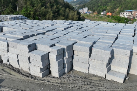 湖南芝麻灰688堆場