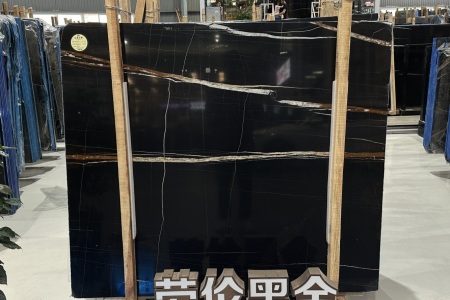 勞倫黑金