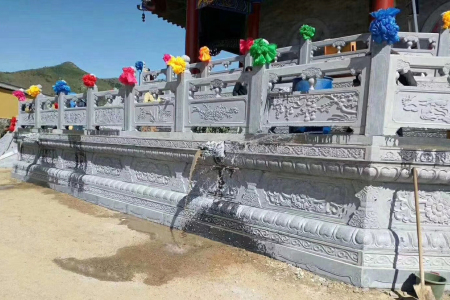 石欄桿