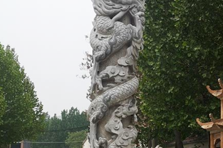 石龍柱