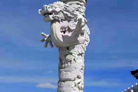 石龍柱