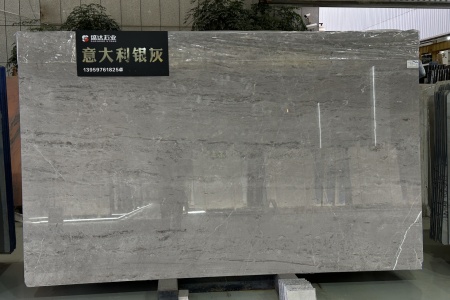 意大利銀灰