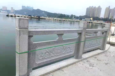 欄桿 