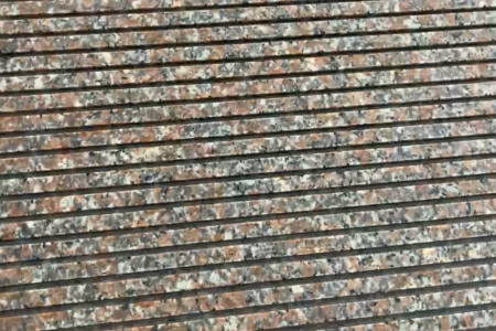 五蓮紅拉絲面地鋪石