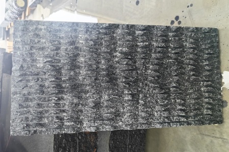 西鄉(xiāng)黑流水面