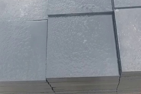 雅蒙黑水沖面