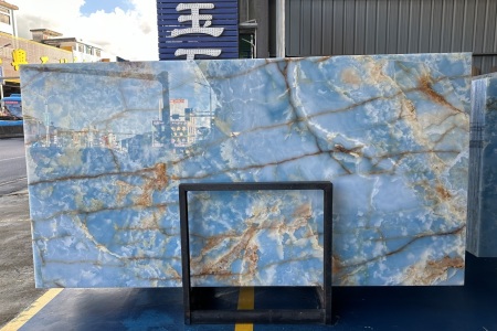 精品藍(lán)玉