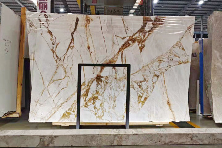 寶格麗金（芬迪金）