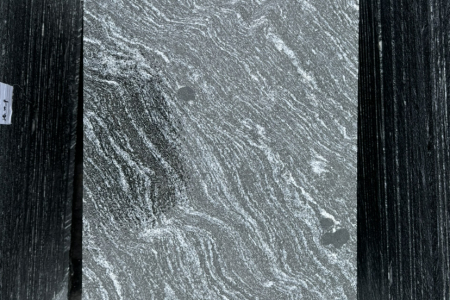 浪淘沙，幻彩麻，夜里雪，浪濤沙，路沿石，卡拉麥里金。天山紅.蝦紅.景觀石.假山石.山水巖.麻城芝麻白.芙蓉白.臺灣紅.染紅板.水云紗.染黑板.白麻.黃金麻.芝麻灰.黃銹石.提銹板.擋車石.圓球 .仿古石.做舊板.提黃板.芝麻黑.中國黑.廠礦直銷，品質保障， ?:15716157333 孫總