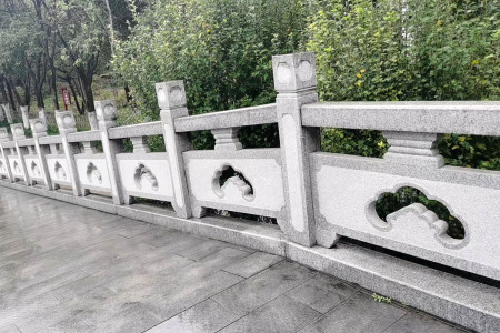 石欄桿