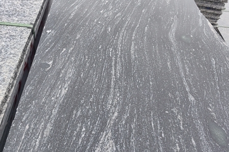湖北浪淘沙 夜里雪 幻彩麻 雪浪石 山水巖  蝦紅 浪淘金  風(fēng)景石 水云紗 雪灰 麻城芝麻白603 芙蓉白602 仿古石 臺(tái)灣紅  芝麻灰 提繡 黃銹石 景觀石  路巖石 擋車(chē)石 圓球 承接市政 園林 外墻 地鋪等各種工程單18507221222魯