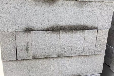 路沿石