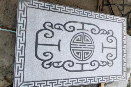 中國小藍寶雕刻