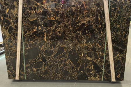雅典黑金花