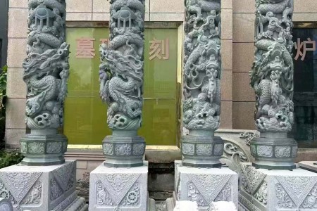 龍紋柱