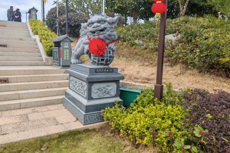 芝麻黑花崗巖石雕南方獅子石雕獻(xiàn)錢獅獻(xiàn)財獅石獅子石雕獅子青石獅子麒麟貔貅大象瑞獸雕刻