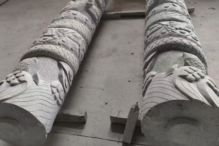 龍柱