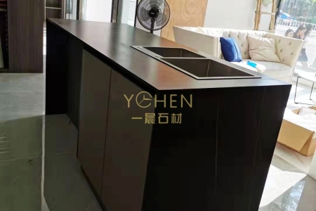 巖板櫥柜臺(tái)面