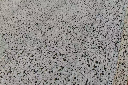 火山巖黑洞石