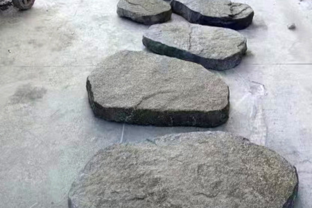 汀步石