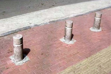 擋車柱