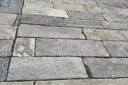 老石板