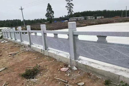 廉江河邊欄桿