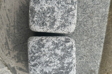 芝麻黑654馬蹄石滾石