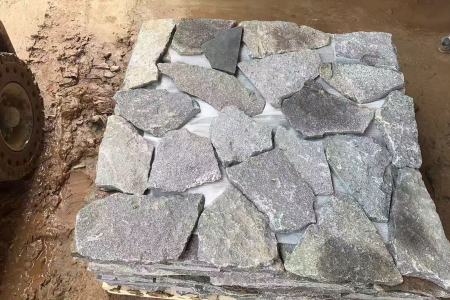 碎拼石