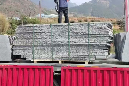 冰花蘭(太平洋藍(lán))毛板裝車