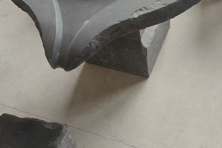 石磨盤