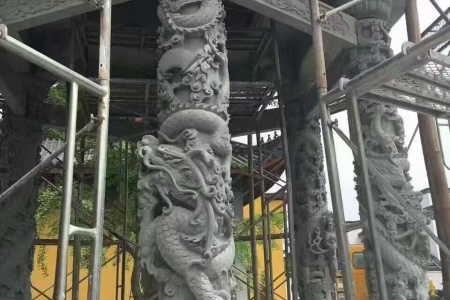 龍紋柱