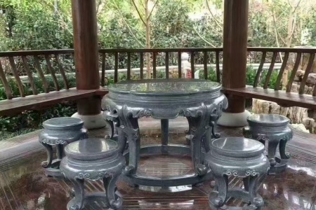 石桌椅