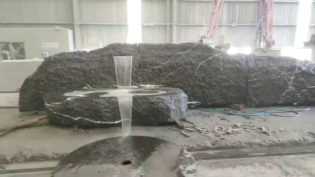 黑山石組合水景