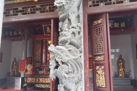 石雕龍柱 文化柱 十二生肖柱定制安裝